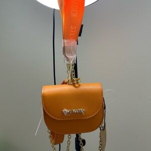 Steve Madden Mini Bag in Vibrant Orange